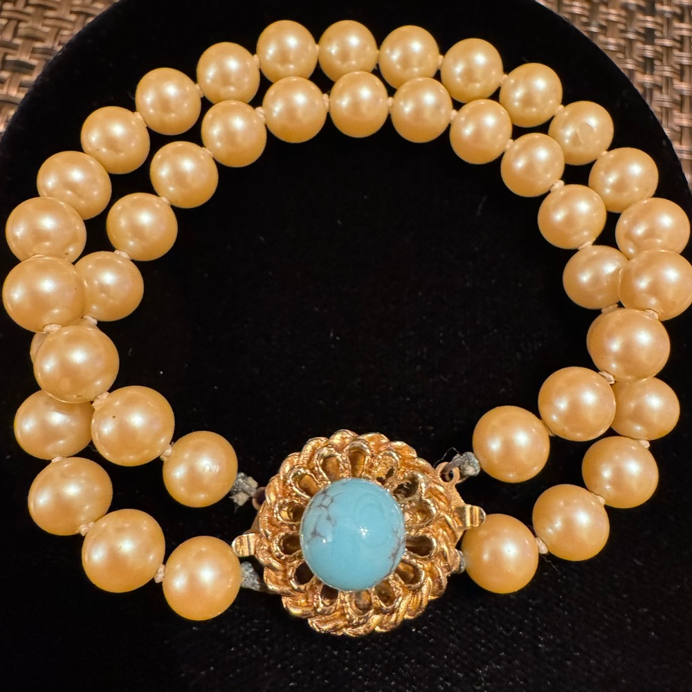 Vintage double strand faux pearl and turquoise on gold tone bracelet